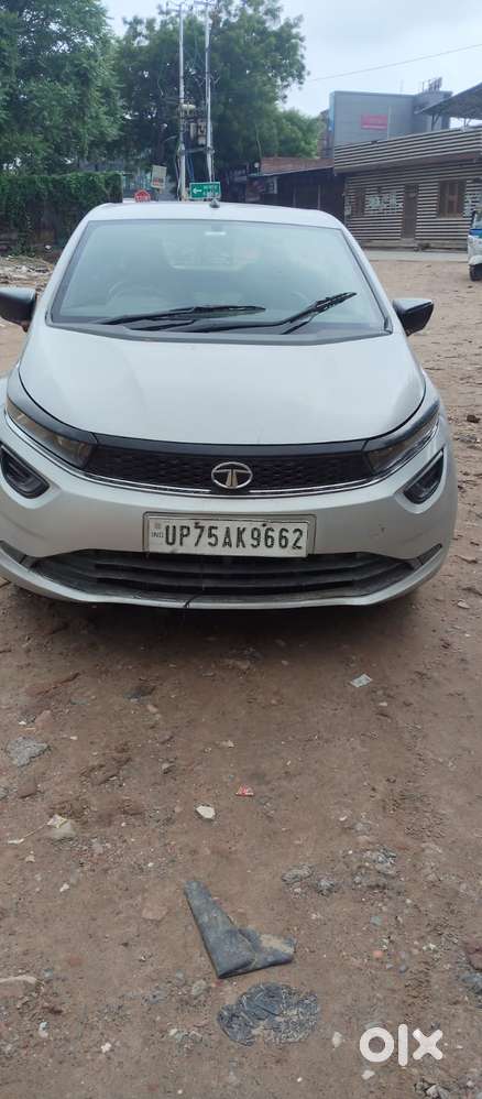 Tata Altroz 1.2 Xe Plus Petrol, 2021