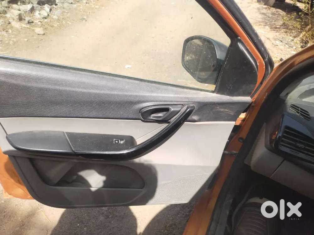 Tata Tiago 2016