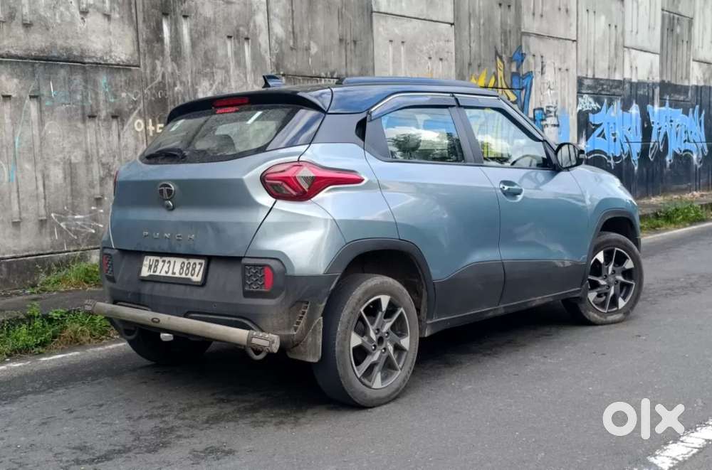 Tata Punch Creative Dual Tone Mt Sunroof, 2025, Petrol