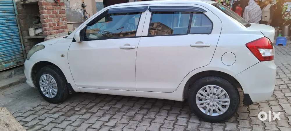 Maruti Suzuki Dzire 2017 Cng & Hybrids 74000 Km Driven