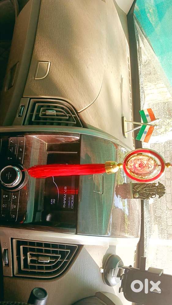 Mahindra Xuv500 2015 Diesel 140000 Km Driven.