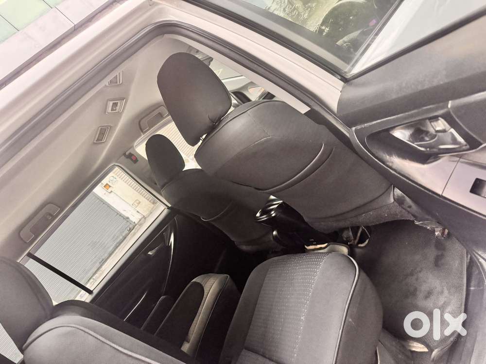 Toyota Innova Crysta 2.4 G Mt, 2017, Diesel