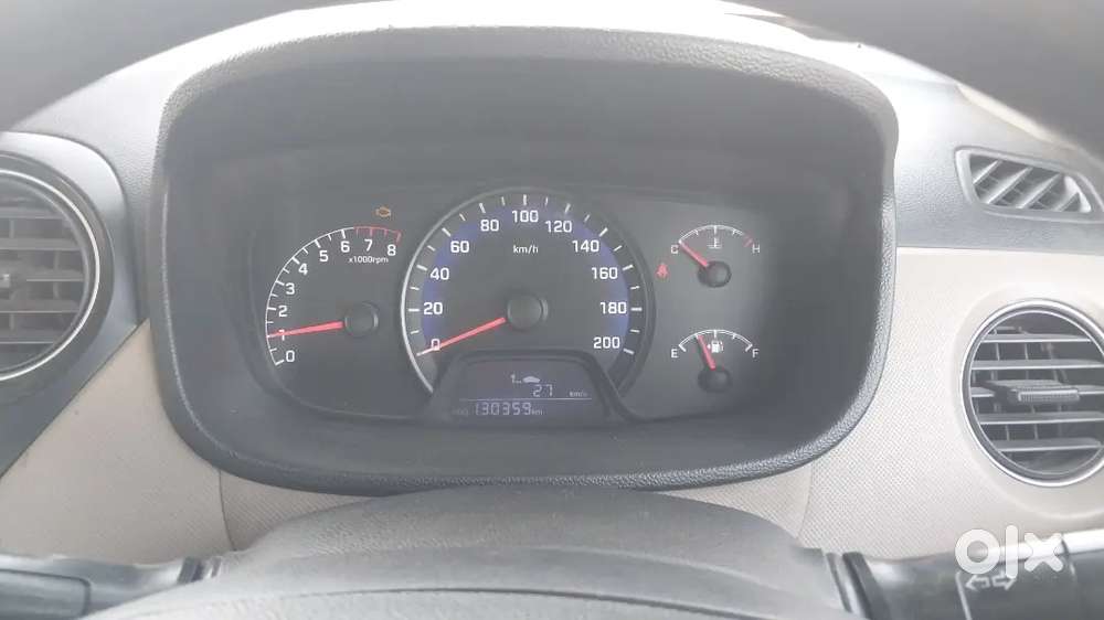Hyundai Xcent 2015 Cng & Hybrids 131000 Km Driven