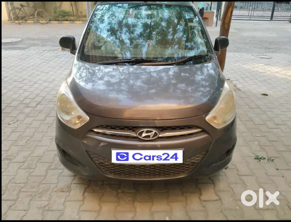 Hyundai I10 2011 Petrol Well Maintained Delhi Registered