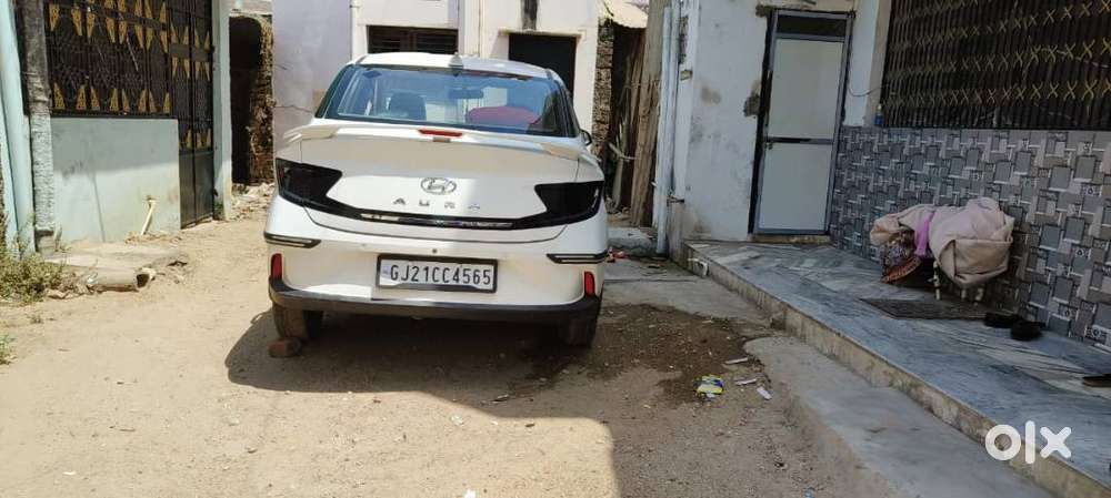 Hyundai Aura 2021 Cng & Hybrids 49999 Km Driven