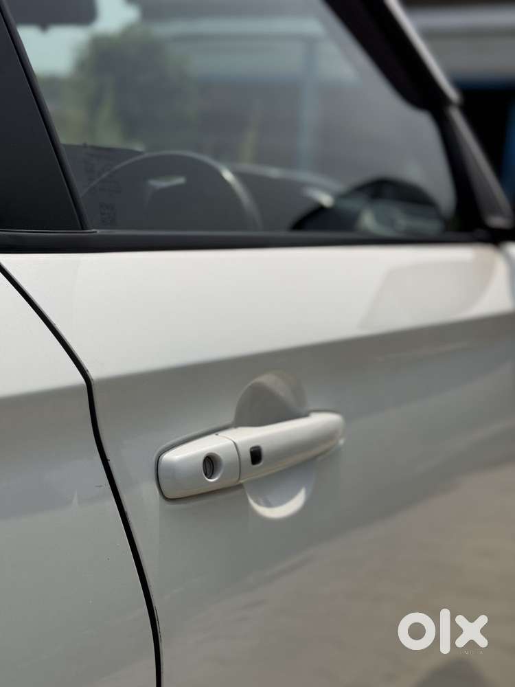 Maruti Suzuki Swift Vxi Optional, 2024, Petrol