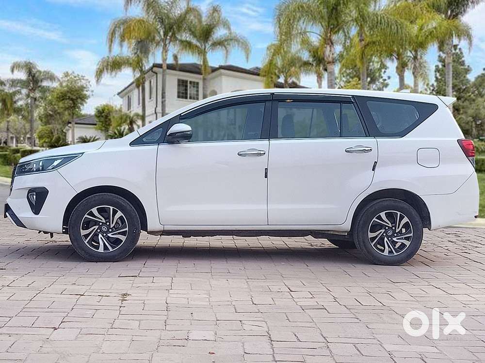 Toyota Innova Crysta [2020-ongoing] 2.4 Gx At 7 Str, 2021, Diesel