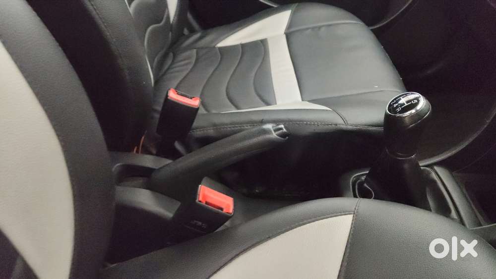 Maruti Suzuki Swift Lxi, 2016, Petrol