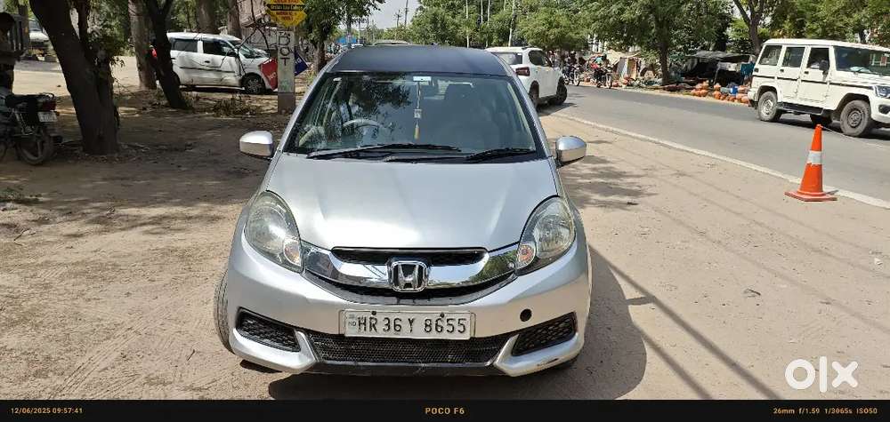 Honda Mobilio 2015 Diesel 157000 Km Driven Good Condition.