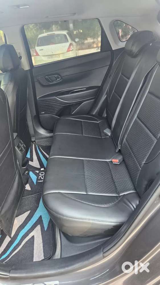 Hyundai I20 Asta (o) 1.2 Mt, 2023, Petrol