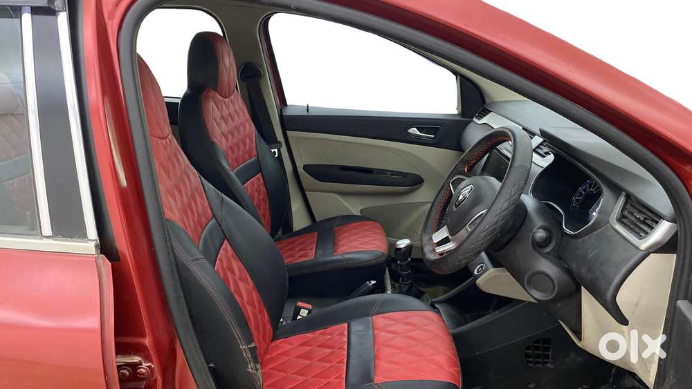 Renault Triber Rxz, 2019, Petrol