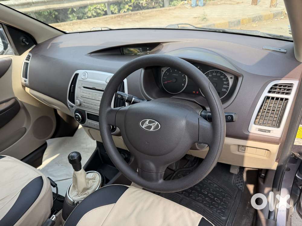 Hyundai I20 Petrol Cvt Magna Executive, 2011, Petrol