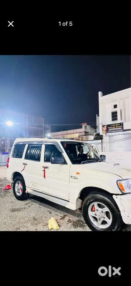 2030 Rto Valid  Well Menatin All New Tyres Like New Car Prsnl Use