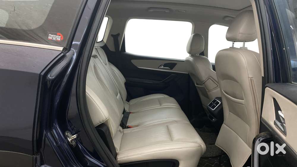 Mahindra Xuv700 2.2 Ax 7 Diesel At Luxury Pack Str, 2022, Diesel