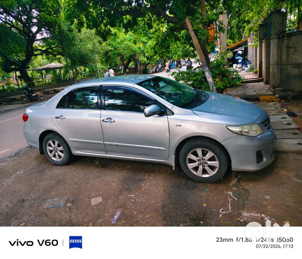 Toyota Corolla Altis 2012