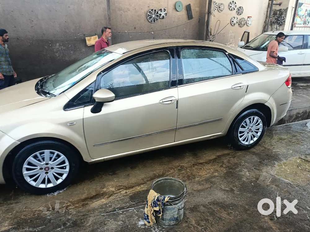Fiat Linea 2009 Diesel 80000 Km Driven