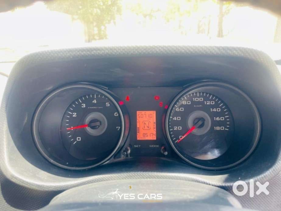 Mahindra Tuv 300 T4, 2018, Diesel