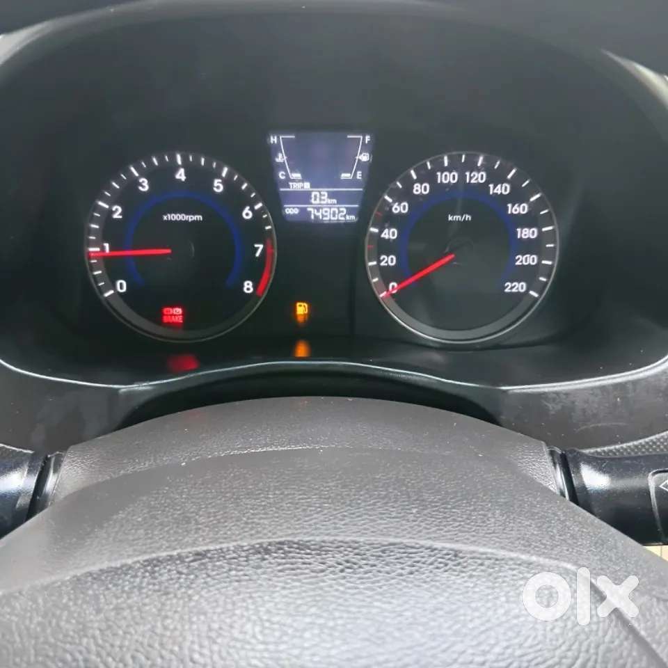 Hyundai Verna Fluidic 1.6 Vtvt Sx, 2014, Petrol