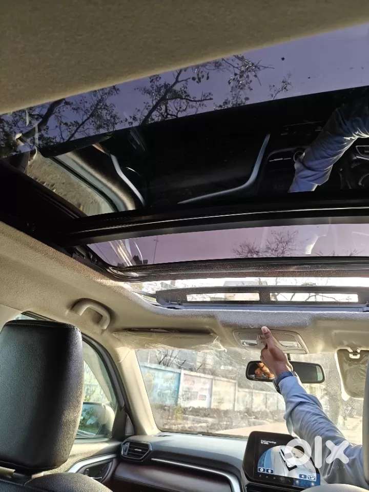 Maruti Suzuki Grand Vitara 1.5 Alpha Smart Hybrid Allgrip, 2022, Pet..