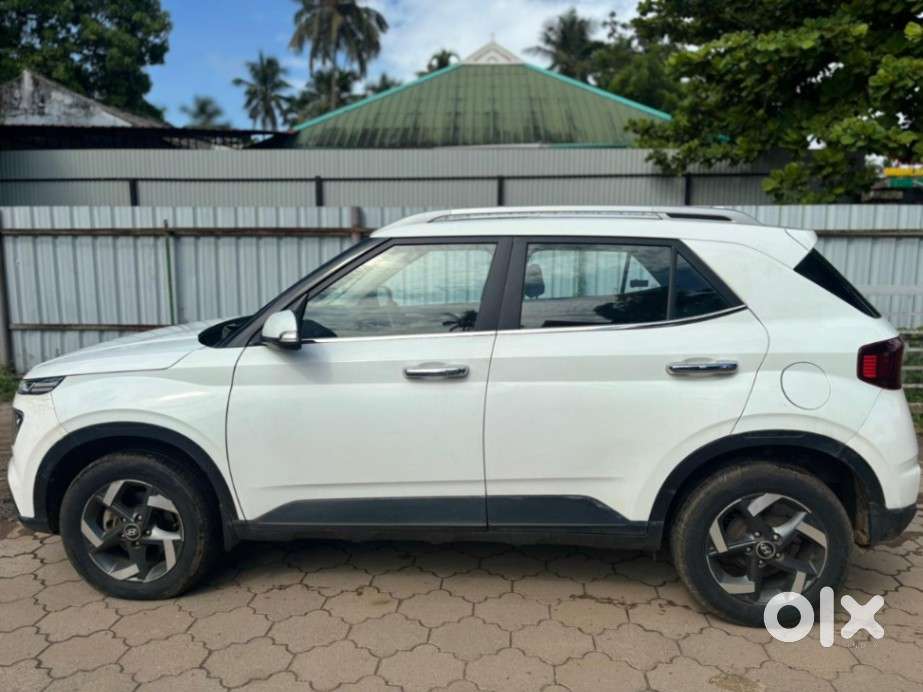 Hyundai Venue S Turbo, 2019, Petrol