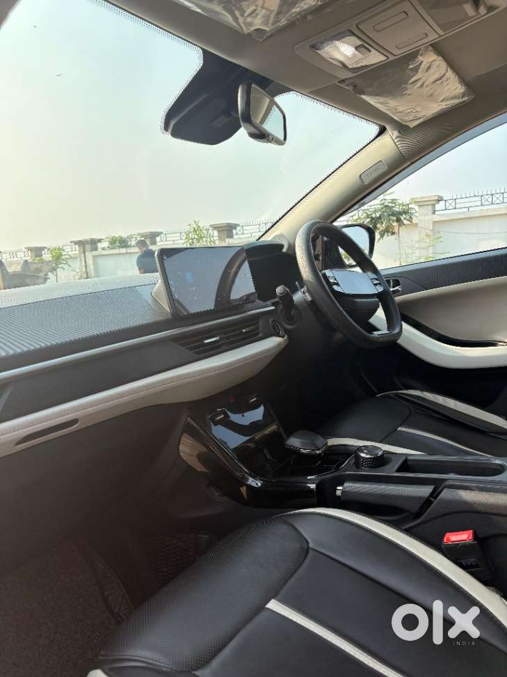 Tata Nexon Creative Plus 1.2 Revotron Petrol 6 Amt, 2024, Petrol