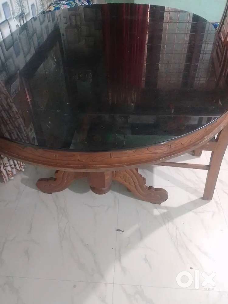 Beautiful Dining Table – Ready to Sell