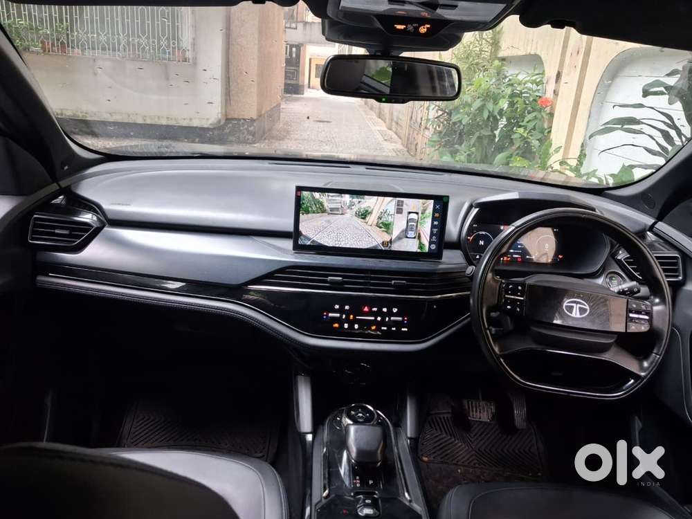 Tata Safari Accomplished + Dark Edition(at)