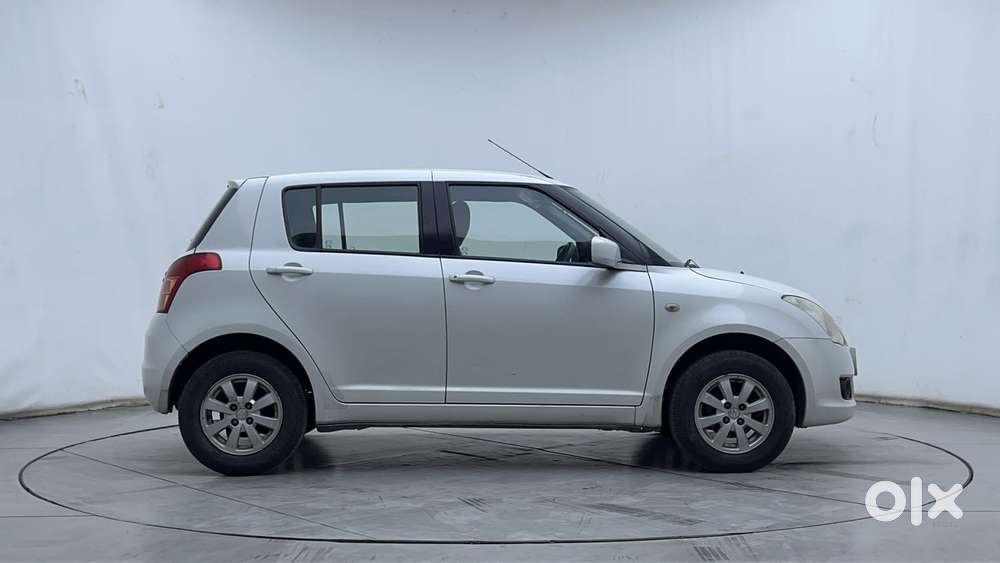 Maruti Suzuki Swift 2004-2010 Zxi Bsiv, 2011, Petrol