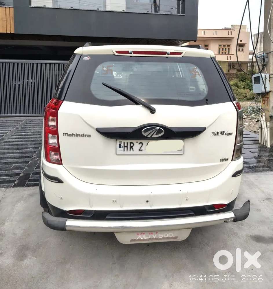 Mahindra Xuv500 Diesel 2015 - Well Maintained, Single Hand  Driven