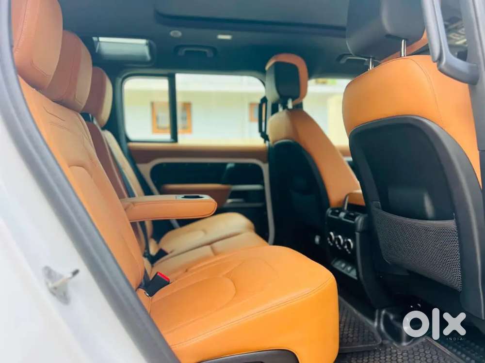Land Rover Defender Hse 2.0 Petrol 2025