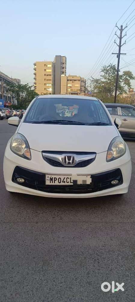 Honda Brio V Automatic, 2013, Petrol