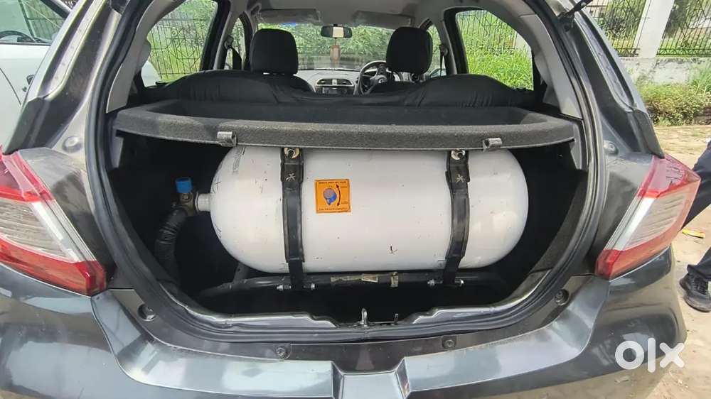 Tata Tiago Xt Icng 2022 Model