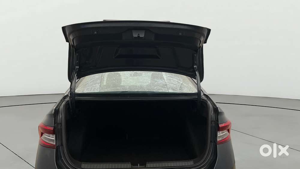 Skoda Slavia 1.5 Tsi Style Dsg, 2022, Petrol