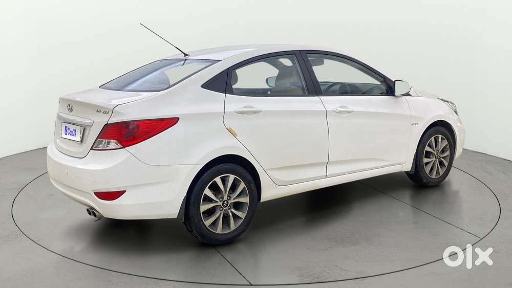 Hyundai Verna Fluidic 1.6 Vtvt Sx, 2013, Petrol