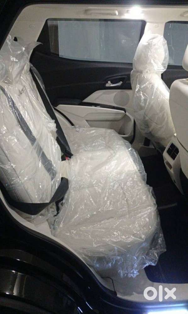 Mahindra Xuv 3xo Ax7l 1.2 Petrol At (pg), 2024, Petrol