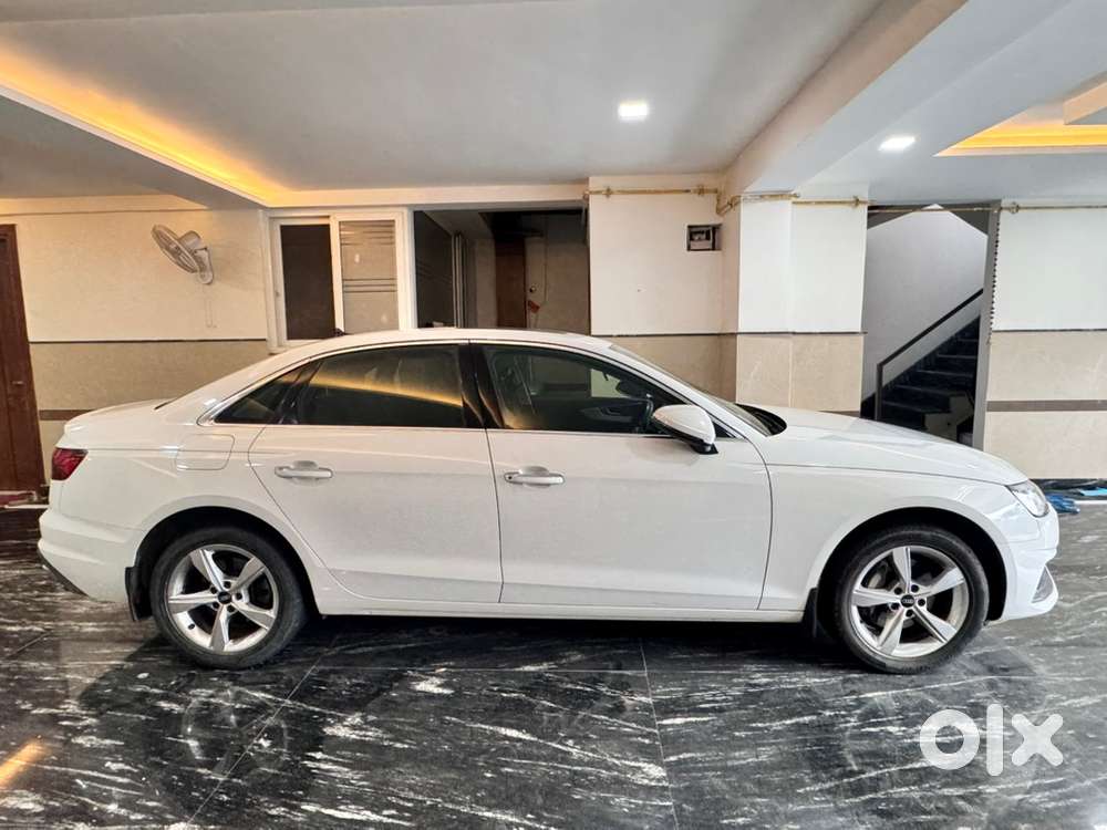 Audi A4 Petrol 2023