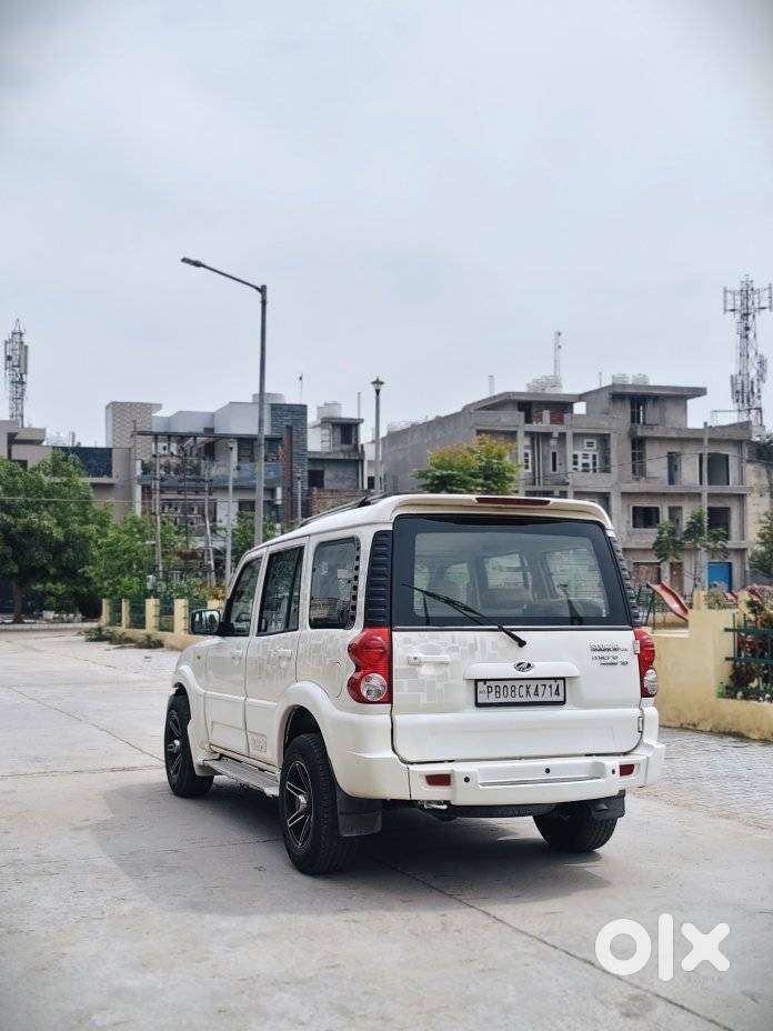 Mahindra Scorpio 2009-2014 Vlx 4wd At Bsiv, 2013, Diesel