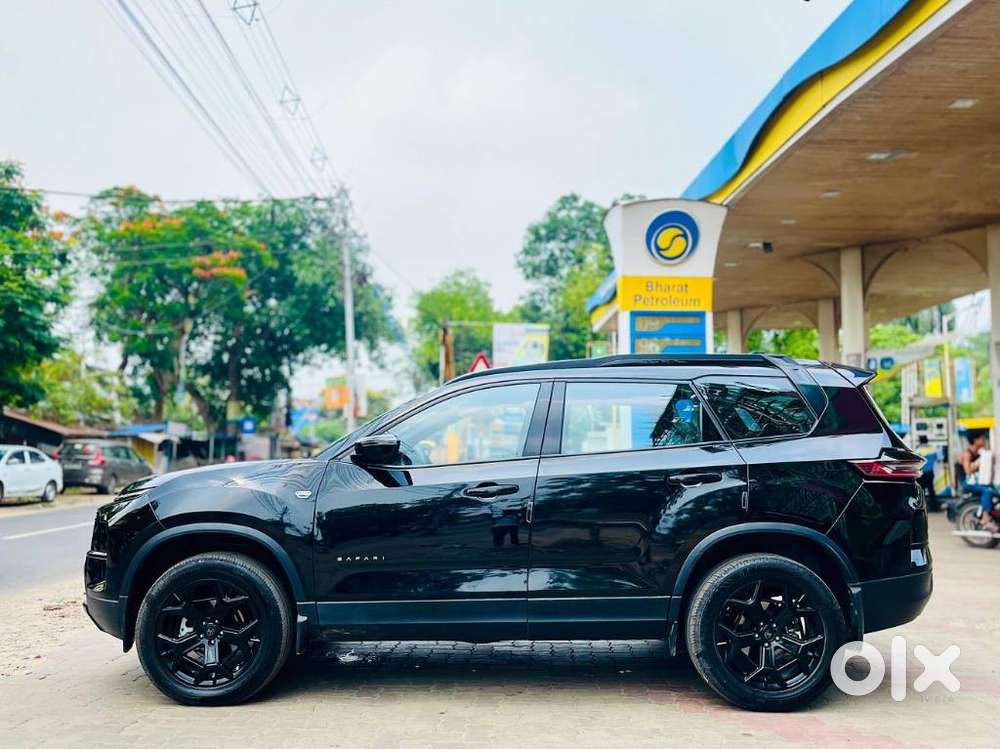 Tata Safari Adventure X Plus 7 Str Dark Edition, 2025, Diesel