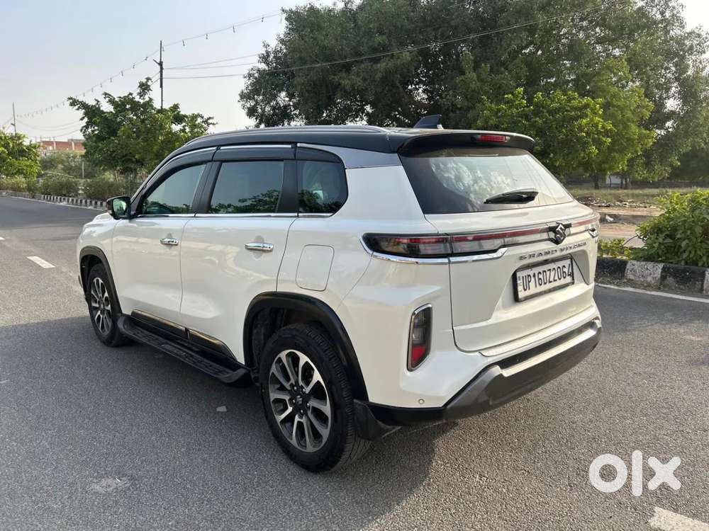 Maruti Suzuki Grand Vitara 1.5 Alpha Smart Hybrid At, 2023, Petrol