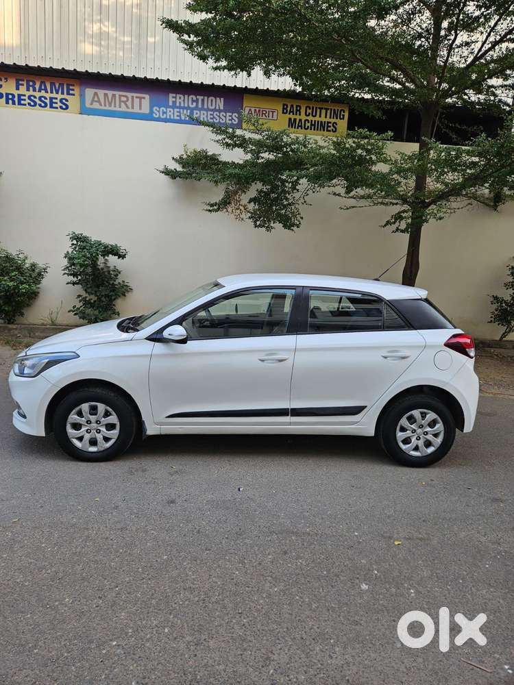 Hyundai I20 Sportz Plus Diesel, 2015, Diesel