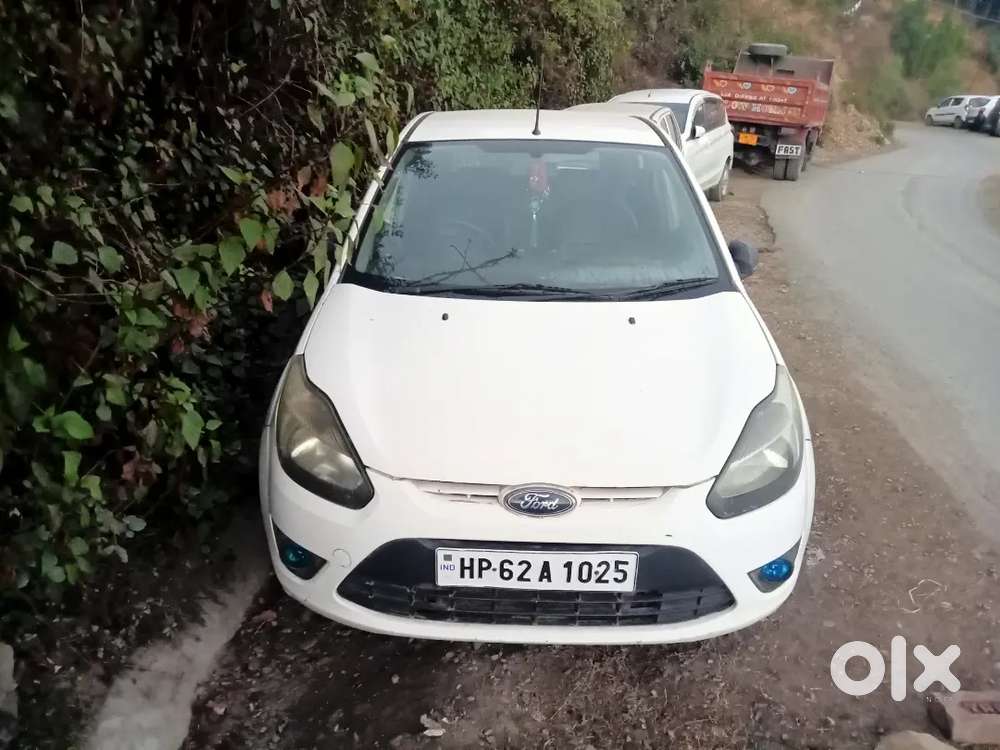 Ford Figo 2011 Petrol 100000 Km Driven