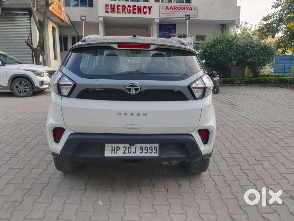 Tata Nexon 1.2 Revotron Xma Amt (s), 2020, Petrol