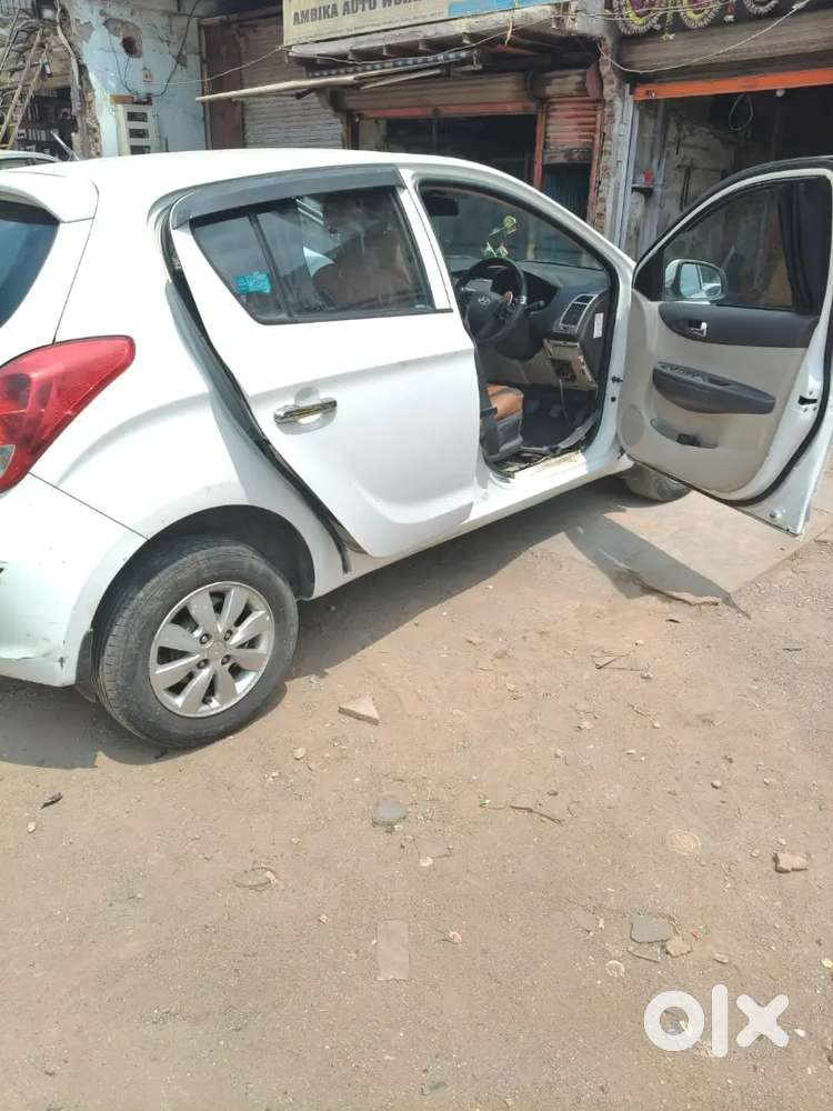Hyundai I20 2014 Diesel 105000 Km Driven