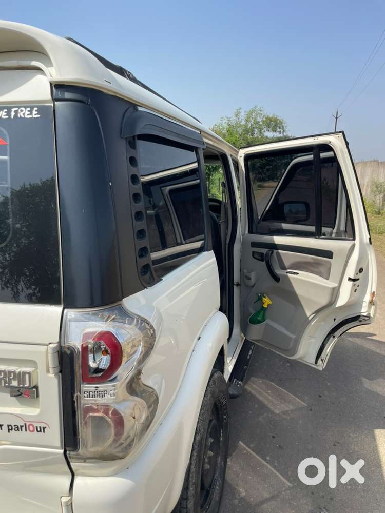 Mahindra Scorpio 2015 Diesel Manual