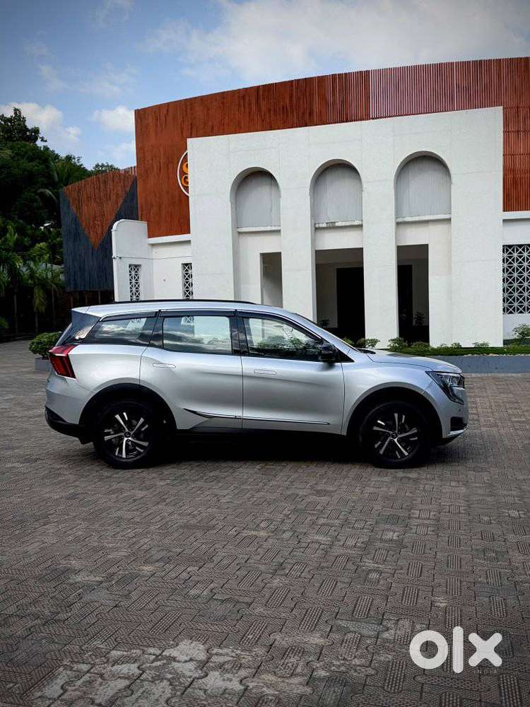 Mahindra Xuv700, 2022, Petrol