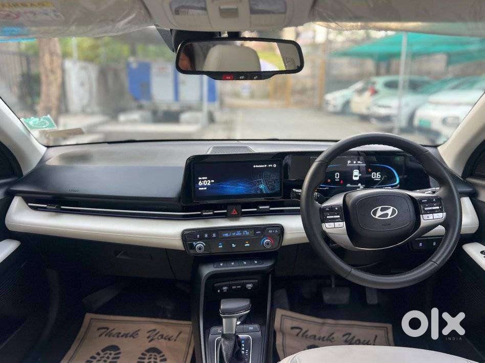 Hyundai Verna 1.5 Sx (o) Vtvt Ivt, 2025, Petrol
