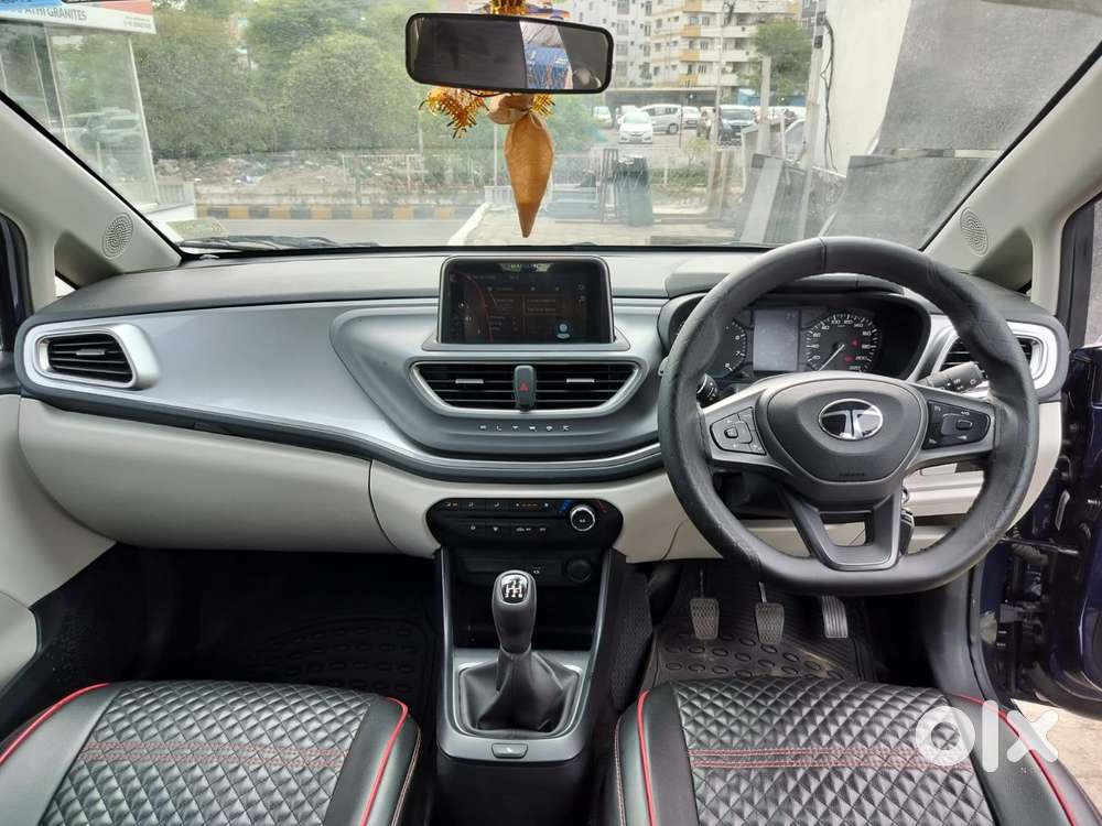 Tata Altroz 1.2 Xm Plus, 2025, Petrol