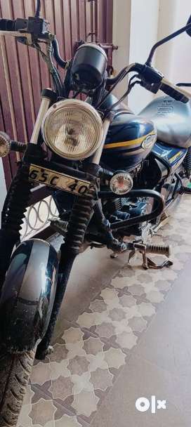 Avenger bike second clearance hand olx