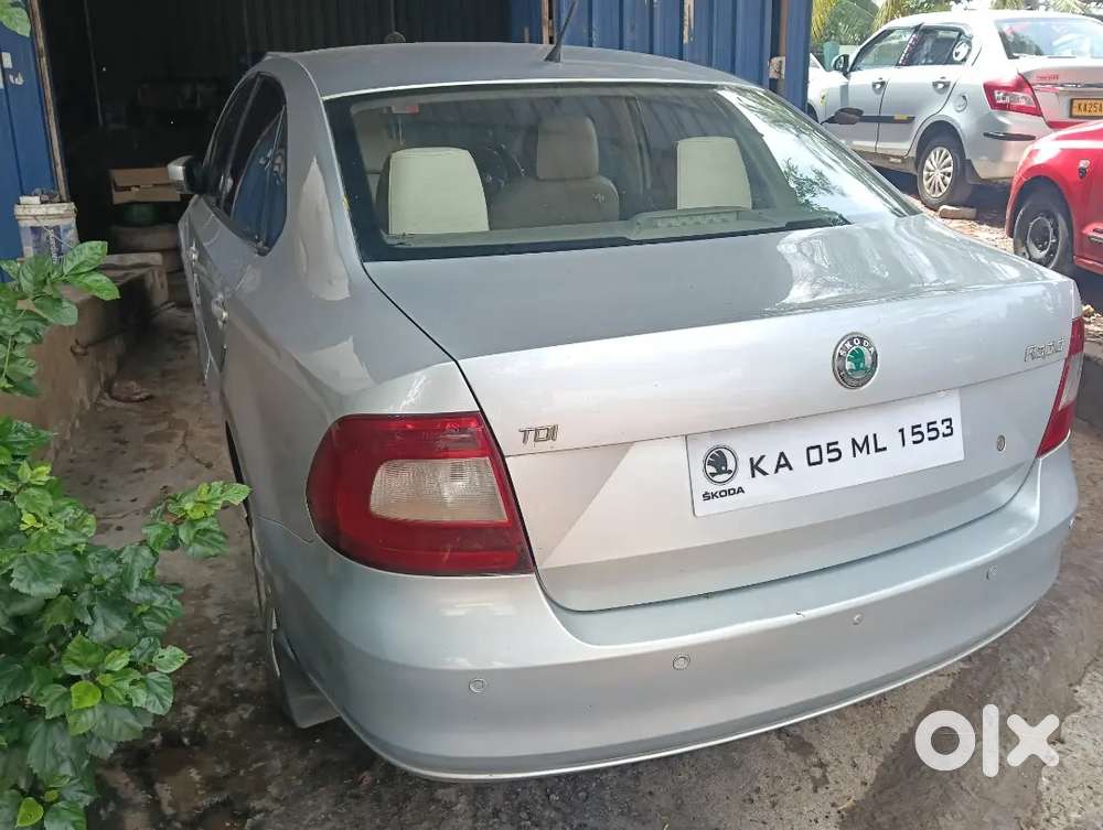 Skoda Rapid 2012 Diesel Good Condition.new Tyre
