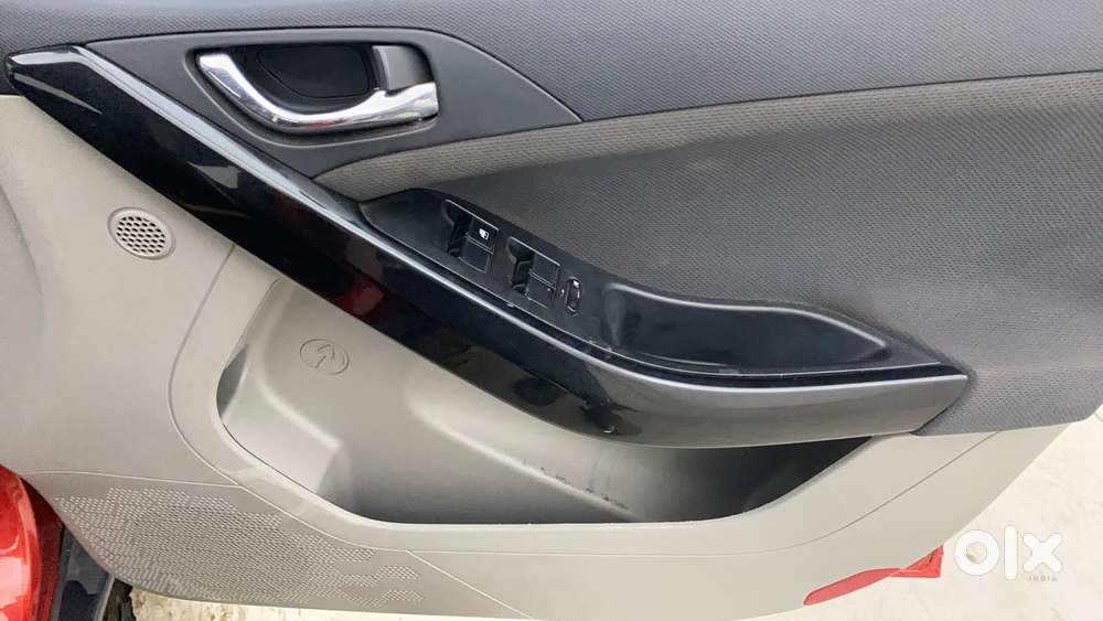 Tata Nexon 1.2 Revotron Xz, 2019, Petrol
